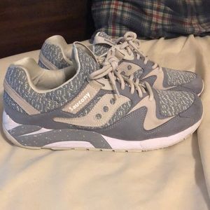 Saucony Grid 9000